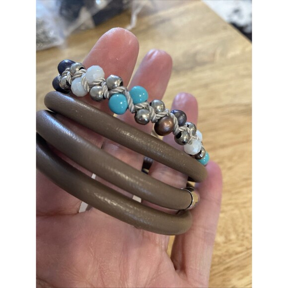 Endless Jewelry JLO Leather Triple Strand‎ Bracelet 7" Blue Magnetic Clasp - Picture 1 of 4